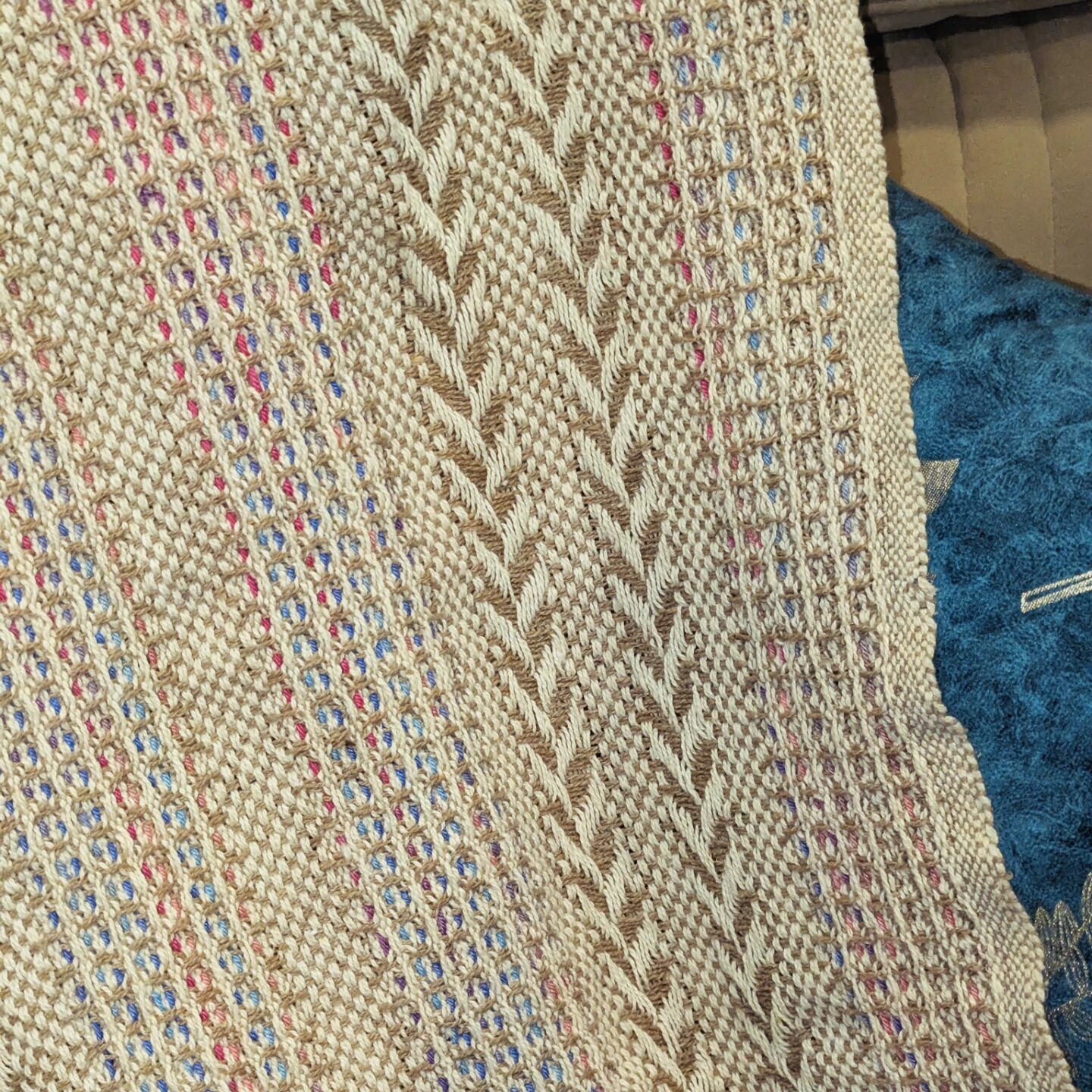 Throw Blanket - HERITAGE VINE HANDLOOM